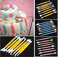 Drhob 8Pcs 16 Patterns Fondant Cake Decorating Flower Sugar Craft Modelling Tools Clay&#65288; Color&#65306;Random&#65289; N2