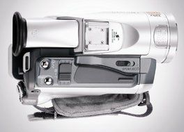 Canon Elura 65 MiniDV Camcorder w/16x Optical Zoom (Discontinued by Manufacturer)