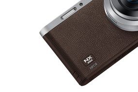 Samsung NX Mini 20.5MP CMOS Smart WiFi &amp; NFC Mirrorless Digital Camera with 9-27mm Lens and 3" Flip Up LCD Touch... N10
