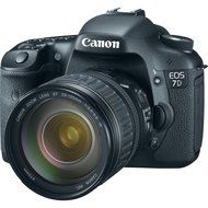 Canon EOS 7D 18 MP CMOS Digital SLR Camera with 28-135mm f/3.5-5.6 IS USM Lens (discontinued by manufacturer)