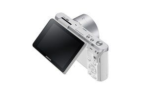 Samsung NX Mini 20.5MP CMOS Smart WiFi &amp; NFC Mirrorless Digital Camera with 9-27mm Lens and 3" Flip Up LCD Touch... N17