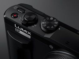 Panasonic LUMIX DMC-ZS60 Camera, 18 Megapixels, 1/2.3-inch Sensor, 4K Video, WiFi, Leica DC Lens 30X F3.3-6.4... N5