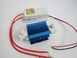 Uuni-WT 3G/H Quartz Tube Ozone Generator water/air purifier Air Cleaners 220V or 110V
