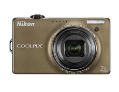 Nikon Coolpix S6000 14.2 MP Digital Camera with 7x Optical Vibration Reduction (VR) Zoom and 2.7-Inch LCD (Silver) N2