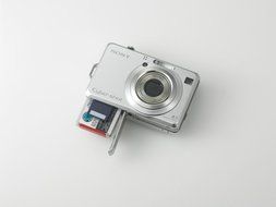 Sony Cybershot DSC-W100 8.1MP Digital Camera with 3x Optical Zoom