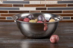 ChefLand Set of 6 Standard Weight Mixing Bowls, Stainless Steel, Mirror Finish, 0.75, 1.5, 3, 4, 5, and 8 Qt.... N3