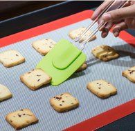 Yontree Silicone Baking Mat Cookie Sheet 2xQuarter Size Brown Base &amp; Red Edge N27