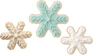 Wilton 3-Piece Snowflake Cookie Cutter Set N9