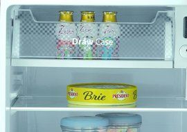 Daewoo Retro Compact Refrigerator 2.8 Cu Ft, Piano Black
