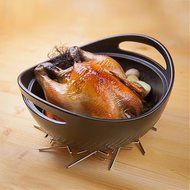 Exquisite Ceramic Casserole: Nest N4