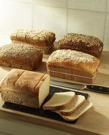 Emile Henry Made In France Flame Bread Loaf Baker, 9.4 x 5", Charcoal N3