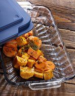 Anchor Hocking 3-Quart Sculpted Baking Dish with Blue Plastic Lid, Set of 3