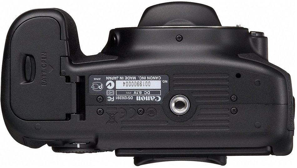Canon EOS 60D 18 MP CMOS Digital SLR Camera with EF-S 18-200mm f/3.5-5.6 IS Lens (discontinued by manufacturer) N7