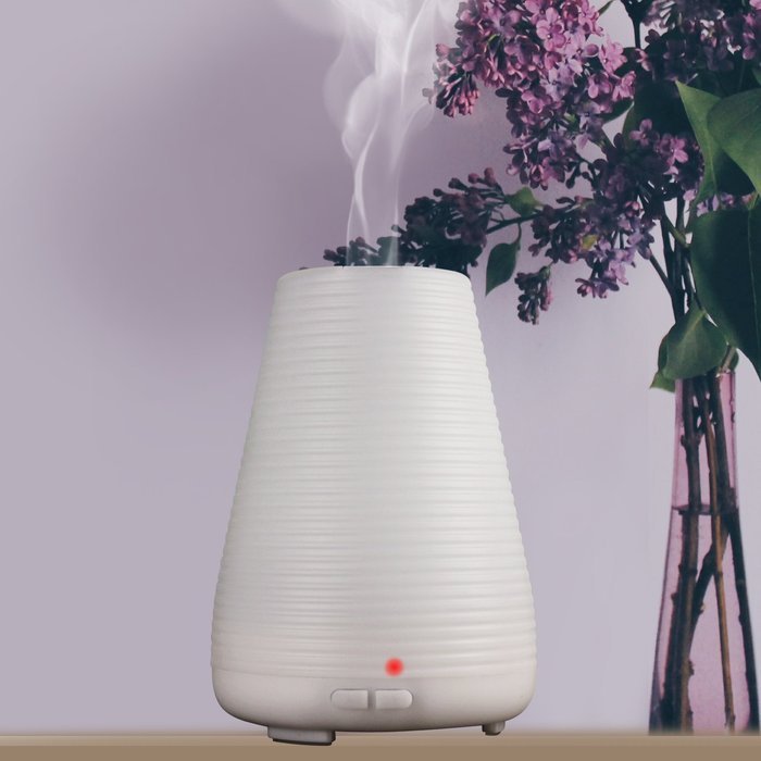 YL-VV@ 100ml Aromatherapy Essential Oil Diffuser with Adjustable Mist Mode 7 Color LED Lights for Home Bedroom... N4