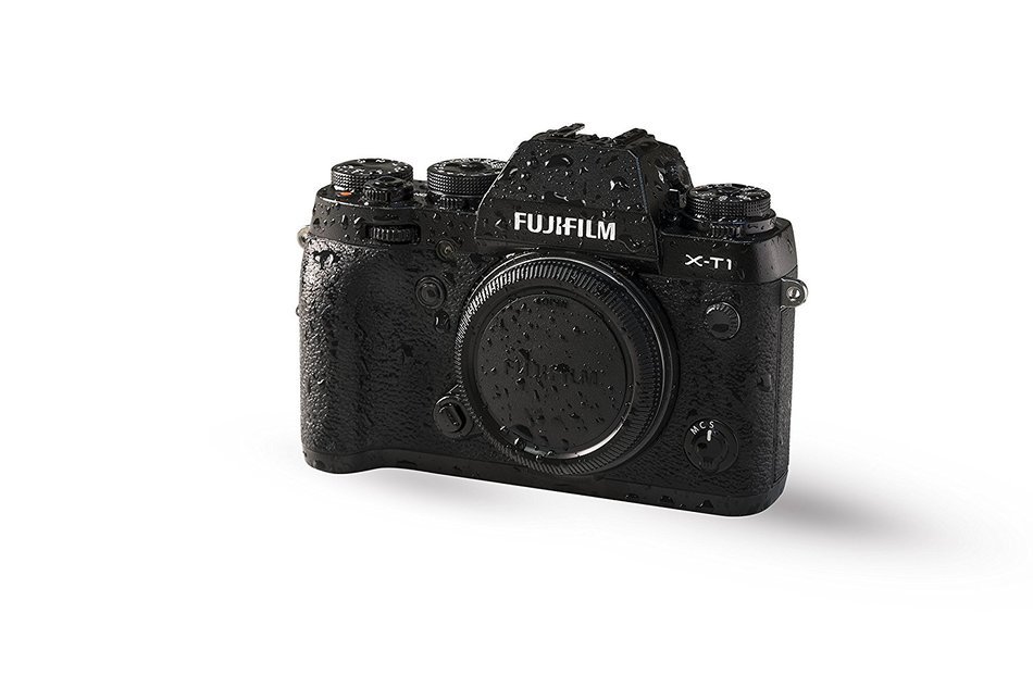 Fujifilm X-T1 16 MP Mirrorless Digital Camera with 3.0-Inch LCD and XF18-135mm F3.5-5.6 R LM OIS WR Kit (Weather... N4