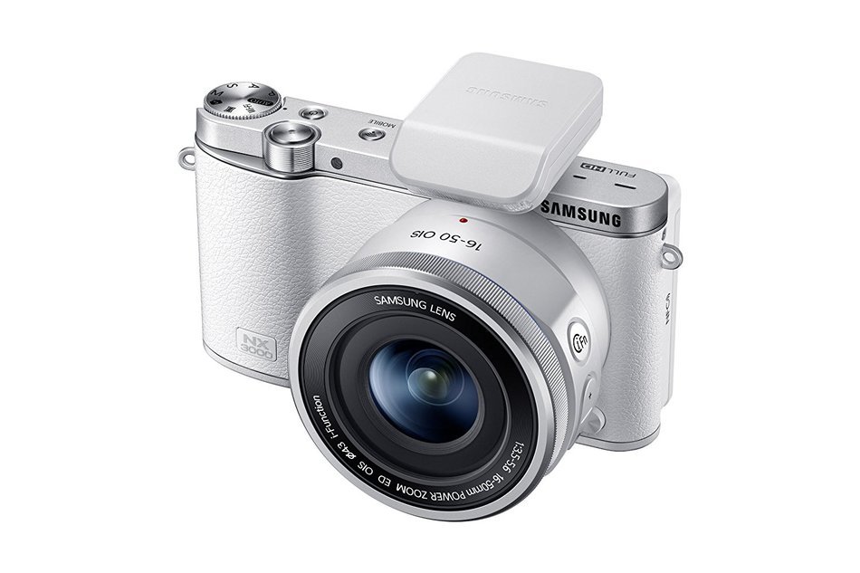 Samsung NX3000 Wireless Smart 20.3MP Mirrorless Digital Camera with 16-50mm OIS Power Zoom Lens and Flash (Black)