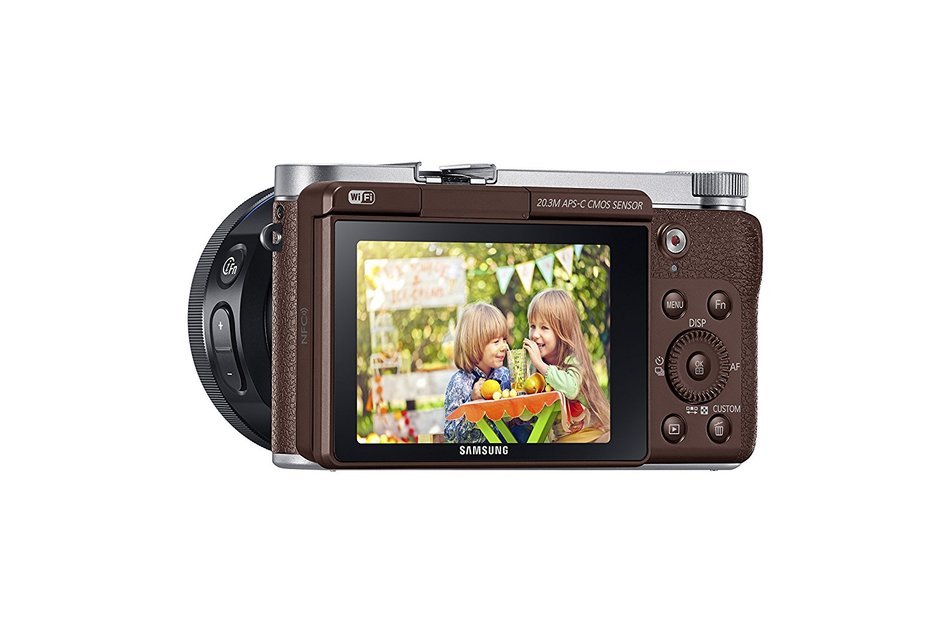 Samsung NX3000 Wireless Smart 20.3MP Mirrorless Digital Camera with 16-50mm OIS Power Zoom Lens and Flash (Black) N4