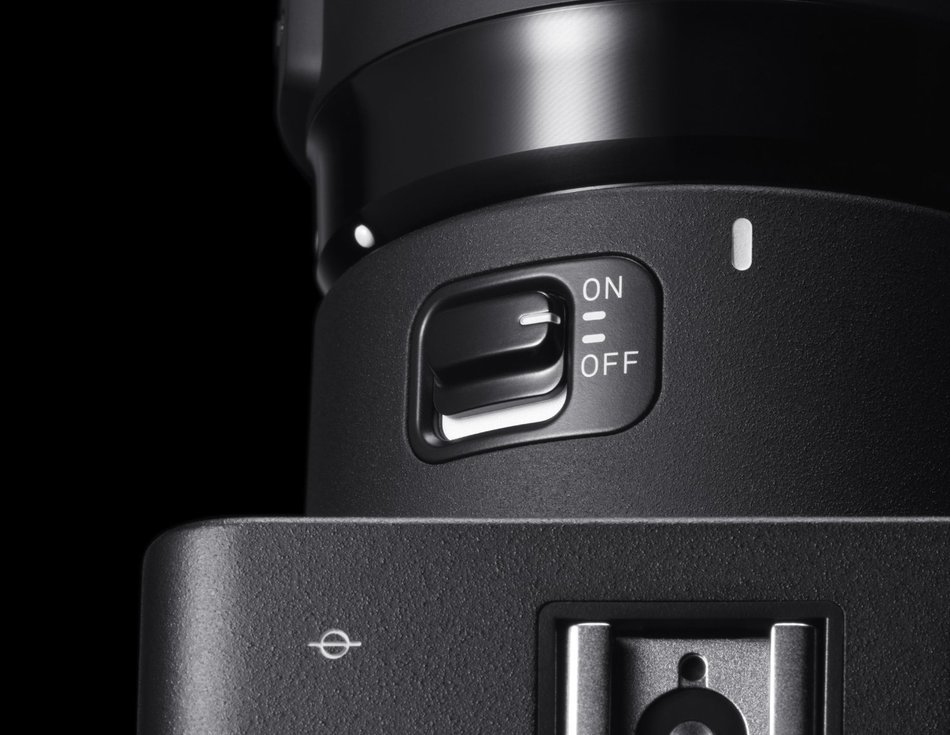 Sigma SD Quattro Digital Camera with 30mm F1.4 DC HSM N2