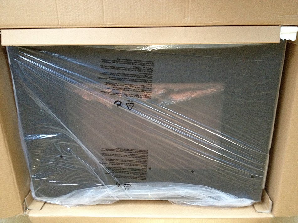 34" Contemporary Wall Mount Electric Fireplace 1500W/ 5000 BTU N2