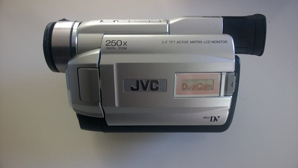JVC GRDVL805U MiniDV Digital Camcorder with Built-in Digital Still Mode (Discontinued by Manufacturer) N2