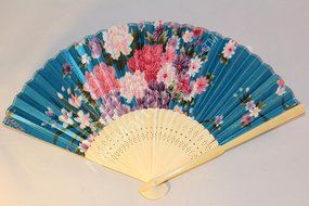 Oriental Lady White Bamboo &amp; Silk Hand Folding Fan, Wall Art, Decoration (hot pink) N2