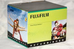 Fuji Finepix S4000 S4080 Full 720p HD 14MP Digital Camera w/ 30x Optical Zoom, 3" TFT LCD (Plum)