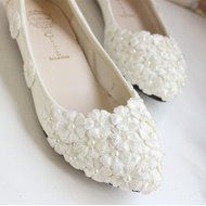 KAKA(TM)Women&#039;s Round Toe Flowers Pearl White Stiletto Heel Lace Wedding Bridal Shoes (38) N3