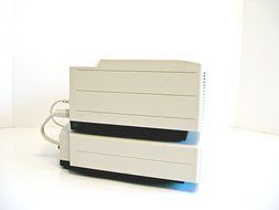 Bose Wave Music System with Multi-CD Changer -- Platinum White N2