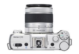Pentax Q10 Mirrorless Digital Camera with 3-Inch LCD zoom lens kit 12.4MP (RED) (OLD MODEL) N5