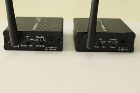 TP-WIRELESS 2.4GHz Digital Wireless HDCD Audio Adapter Music Sound Transmitter and Receiver
