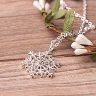 New Fashion Silver Frozen Snowflake Crystal Necklace Pendant Chain Xmas Gift N5