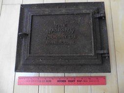 The Vaughn Foundry Co Stove cleanout door Cast iron Norwich Antique wall insert N5