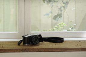 Fujifilm X-M1 Compact System 16 MP Digital Camera with 3-Inch LCD Screen - Body Only (Brown) N6