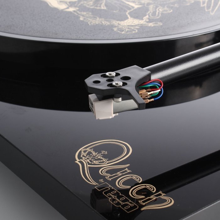 Rega - Queen Special Edition Turntable
