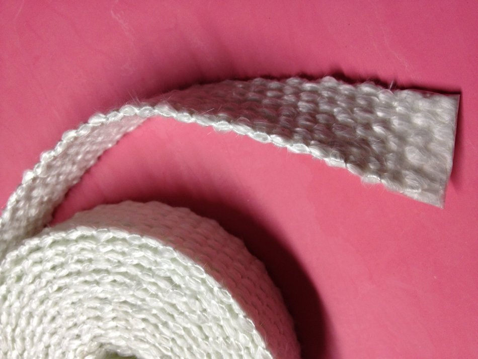 Flat Gasket Braided Fiberglass Rope 1/8" Thick x 1" Wide x 10' Roll. Wood Stove Door, Arch Pan, Oil Furnace N2