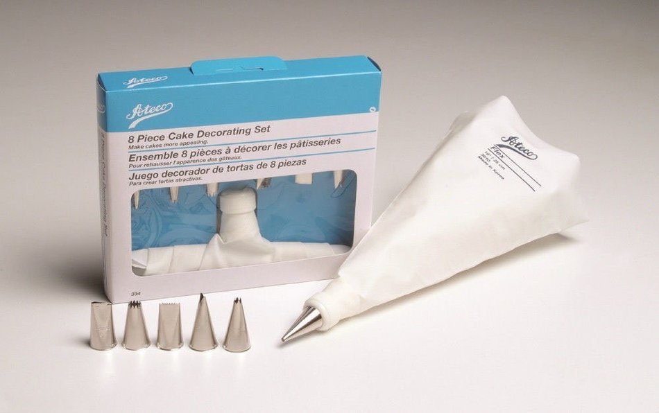 Ateco 8 Piece Cake Pastry Decorating Set w/ Bag & Tips