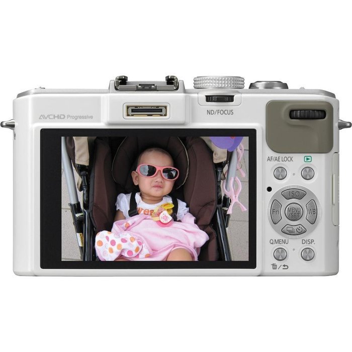 Panasonic LUMIX DMC-LX7W 10.1 MP Digital Camera with 7.5x Intelligent zoom and 3.0-inch LCD - White