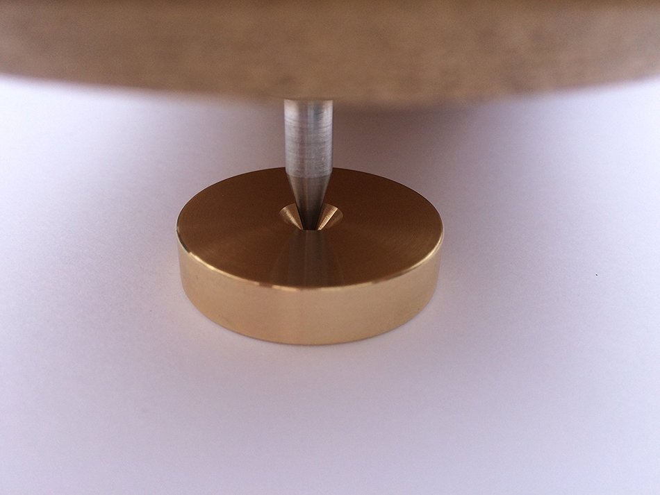 Solid Spikes Set of eight Large brass HiFi Speaker Spike Shoes