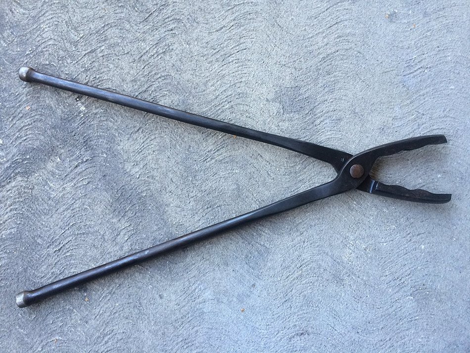 Blacksmith Wolf Jaw (Large) Tongs &ndash; 450mm