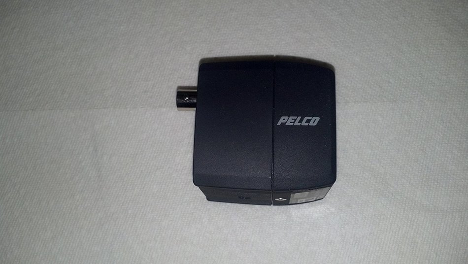 PELCO CCC1370H2 HIGH-RESOLUTION DIGITAL COLOR CAMERA