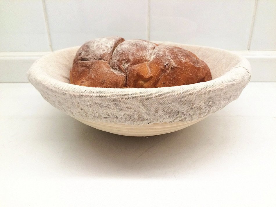 Boseen Round Banneton Bread Dough Proofing Rising Rattan Basket & Liner( 8.5 inches) N3