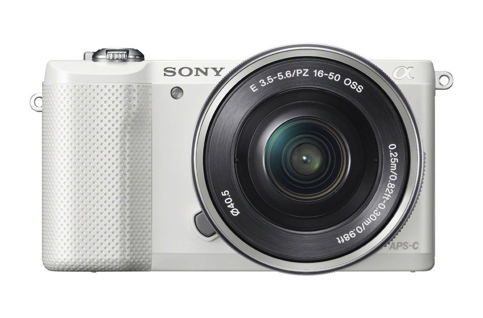 Sony &fnof;&iquest;5000 power zoom lens kit (white / digital SLR)
