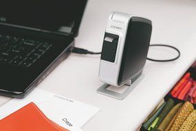 DYMO LabelManager Plug N Play Label Maker for PC or Mac (1768960) N9