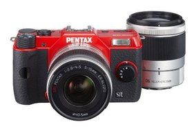 Pentax Q10 12.4 MP Compact Mirrorless Camera with 5-15mm f/2.8-4.5 &amp; 15-45mm f/2.8 Zoom Lenses (Red)