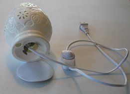 Aromatherapy Lamp White Ceramic Electric Oil Burner with Dimmer Control and Butterfly Image N5