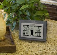 La Crosse Technology WS-9611U-IT Wireless Sun/Moon Forecast Station with Oscar Outlook N5