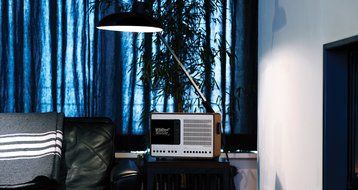 Revo SuperConnect Multi Format Deluxe Table Radio