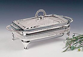 Queen Ann !0 inch Oval Casserole