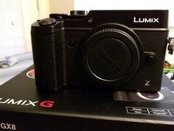 Panasonic Lumix DMC-GX8 Mirrorless Micro Four Thirds Digital Camera with 35-100mm Lens (Black) - International... N3