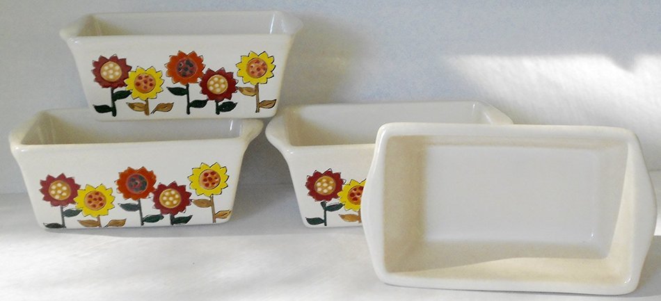 Stoneware Mini Loaf Pans - 4 Pans (Autumn Harvest Theme) (Autumn Leaves) N2